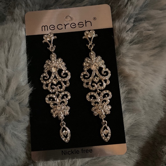 Earrings - Picture 1 of 1